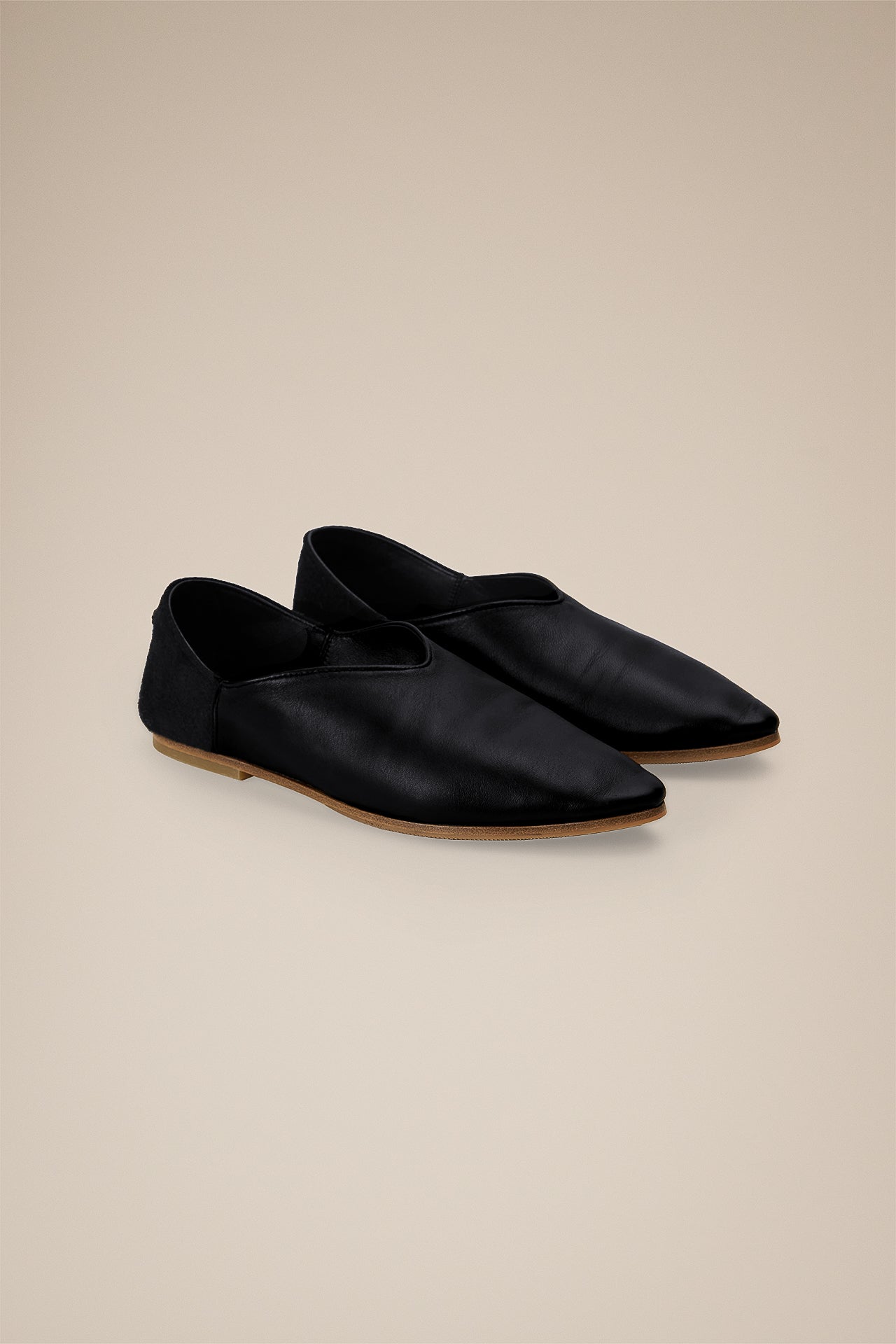 Babú Nappa Leather Slippers