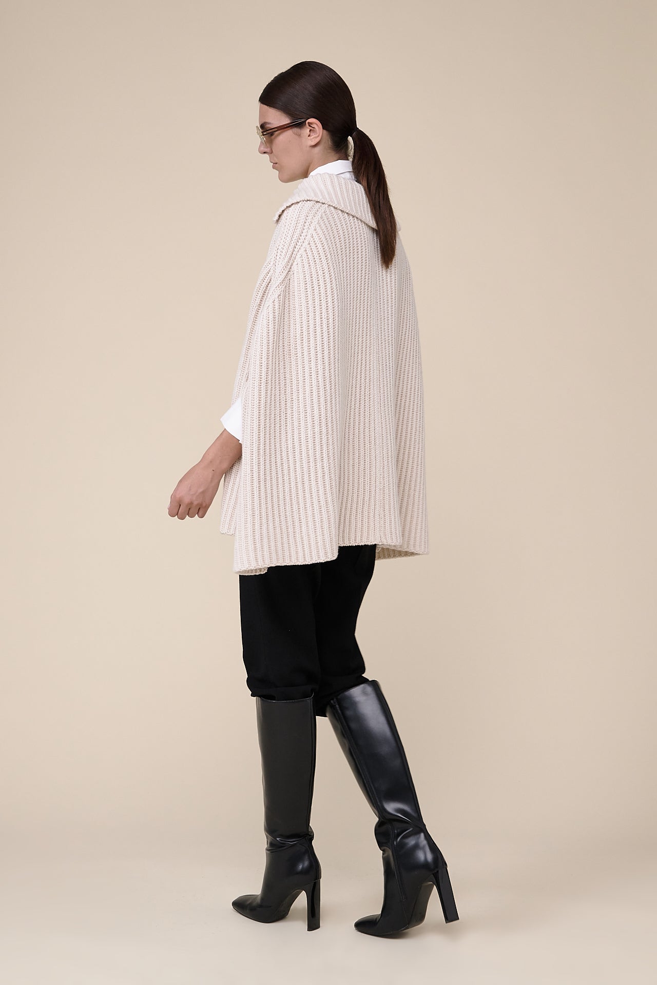 Lizzy Vanisé Cashmere Cape