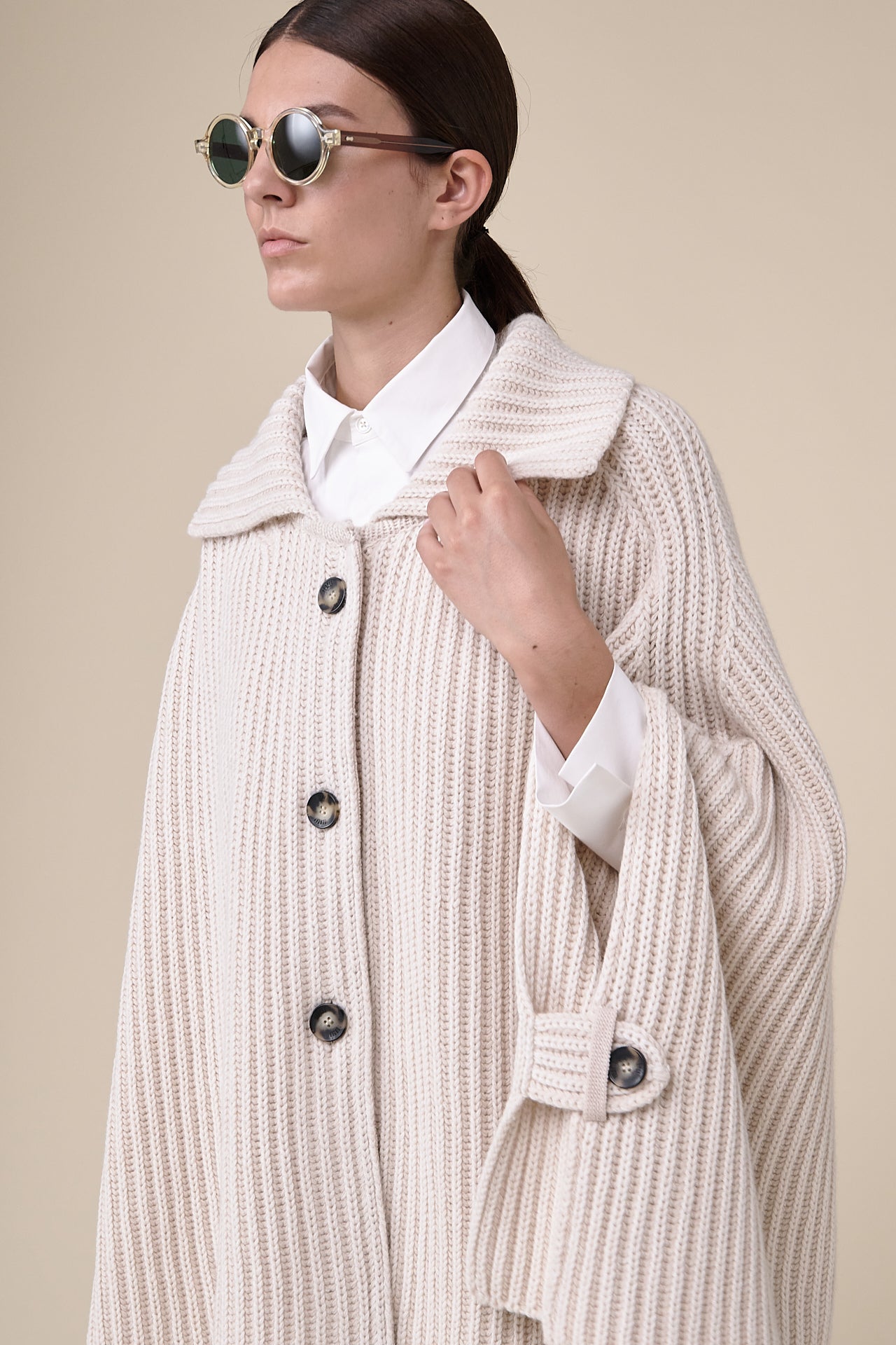 Lizzy Vanisé Cashmere Cape