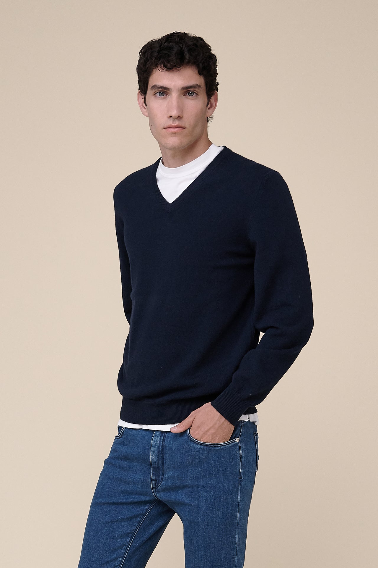 Pull Cashmere V-neck in iconic colors