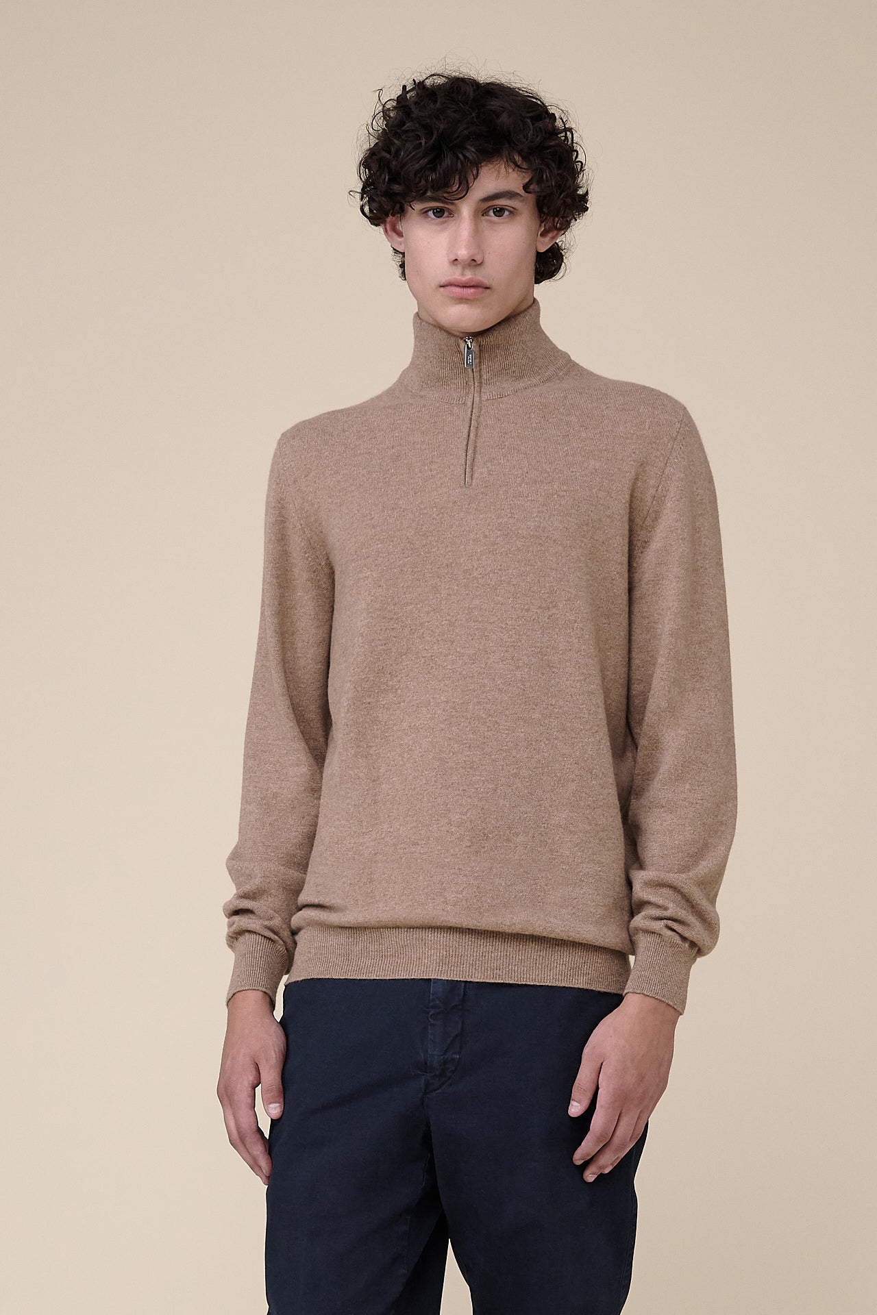 Favonio Slim Cashmere Long Sleeve Sweater in iconic colors