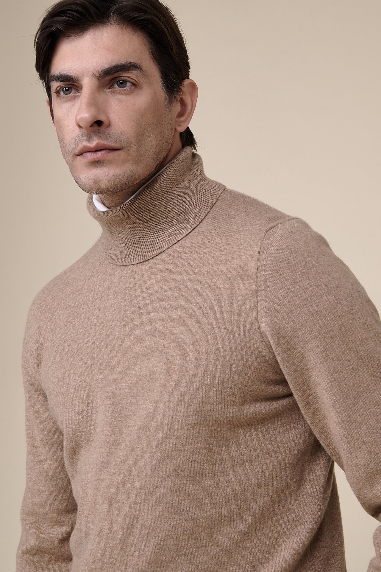 Derby Cashmere Turtleneck in iconic colors