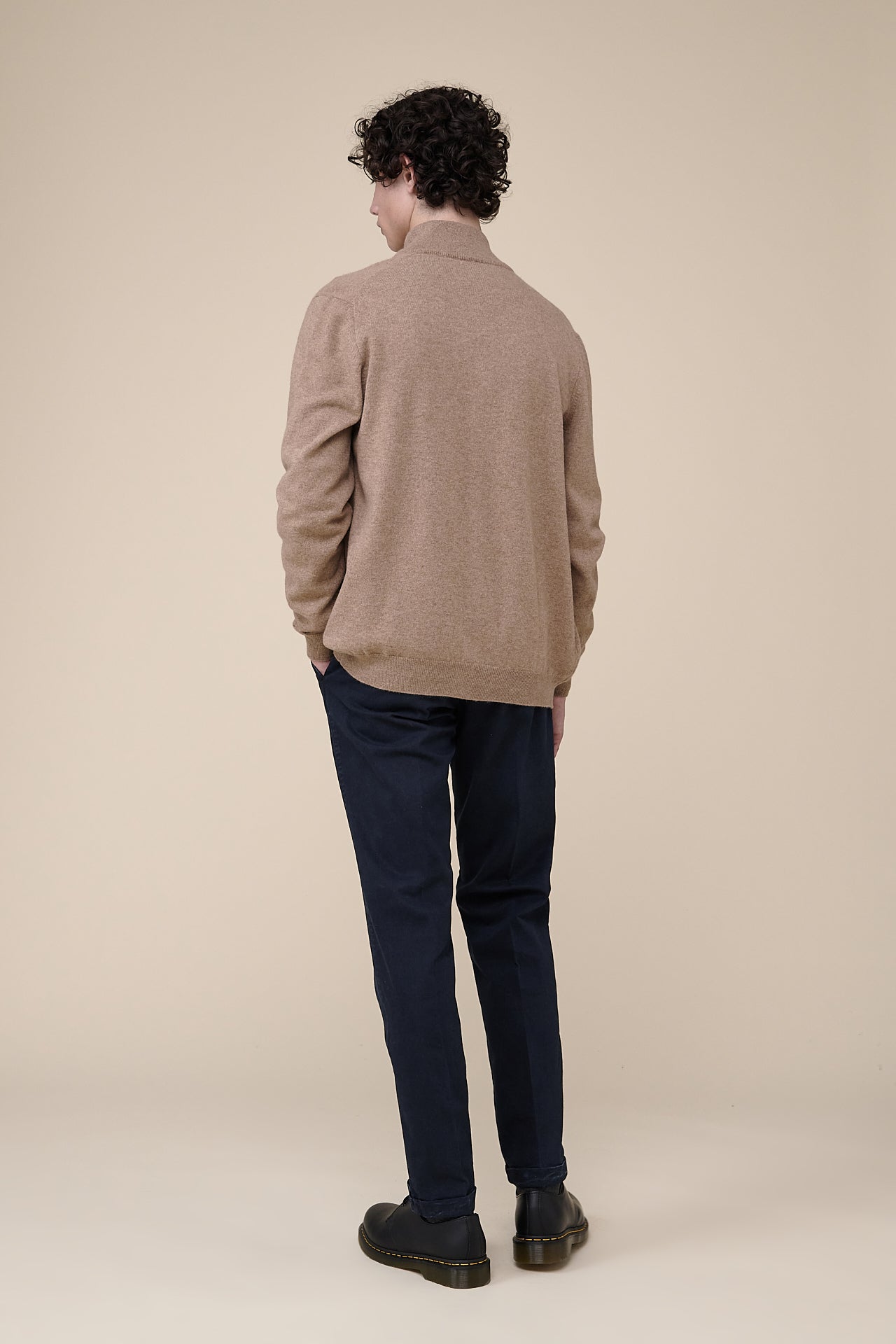 Favonius Fully Buttoned Cashmere Sweater in iconic colors