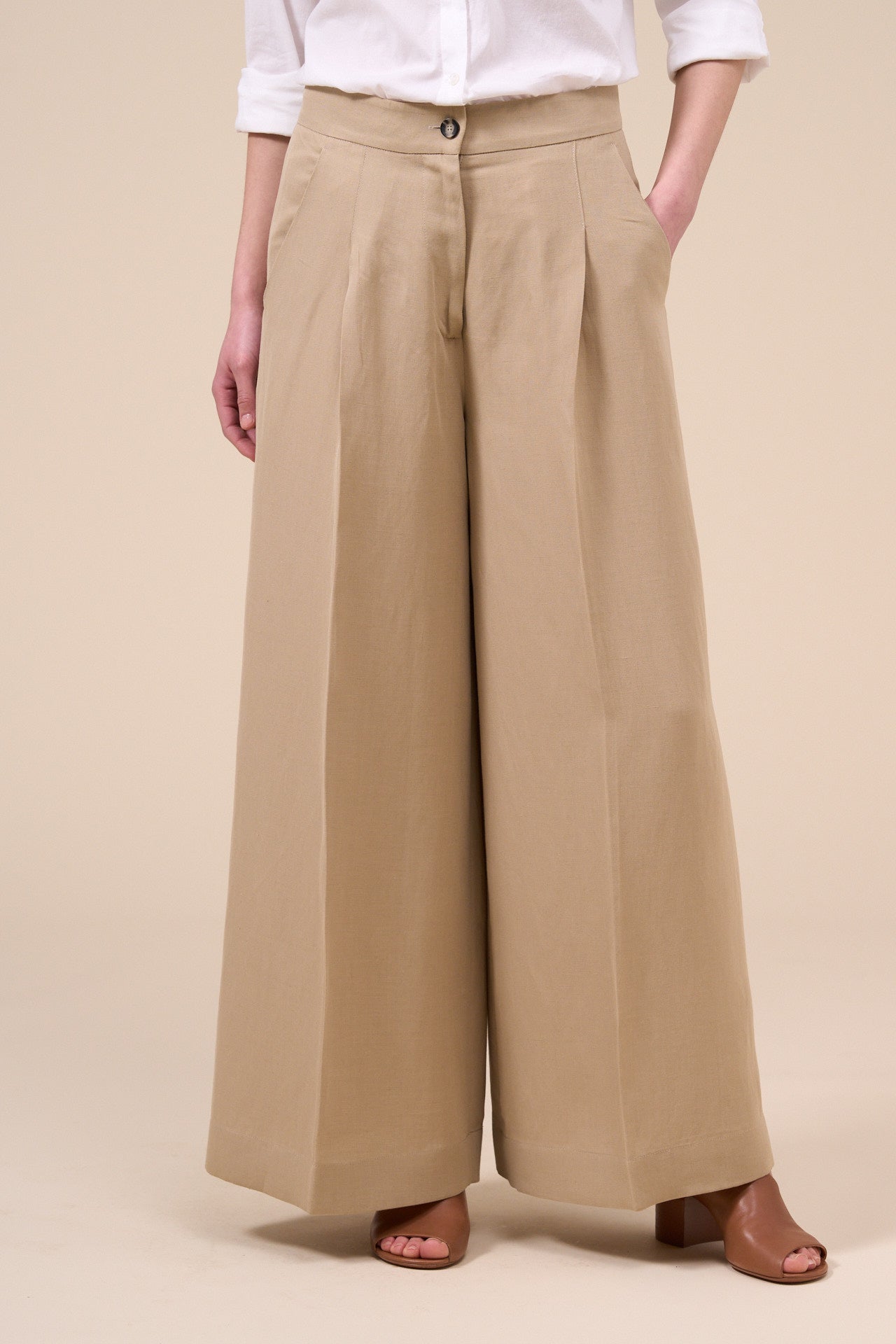 Helga Fluid Linen Baggy Pants