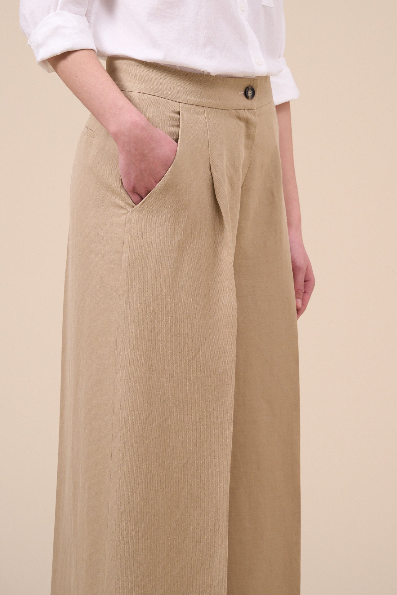 Helga Fluid Linen Baggy Pants