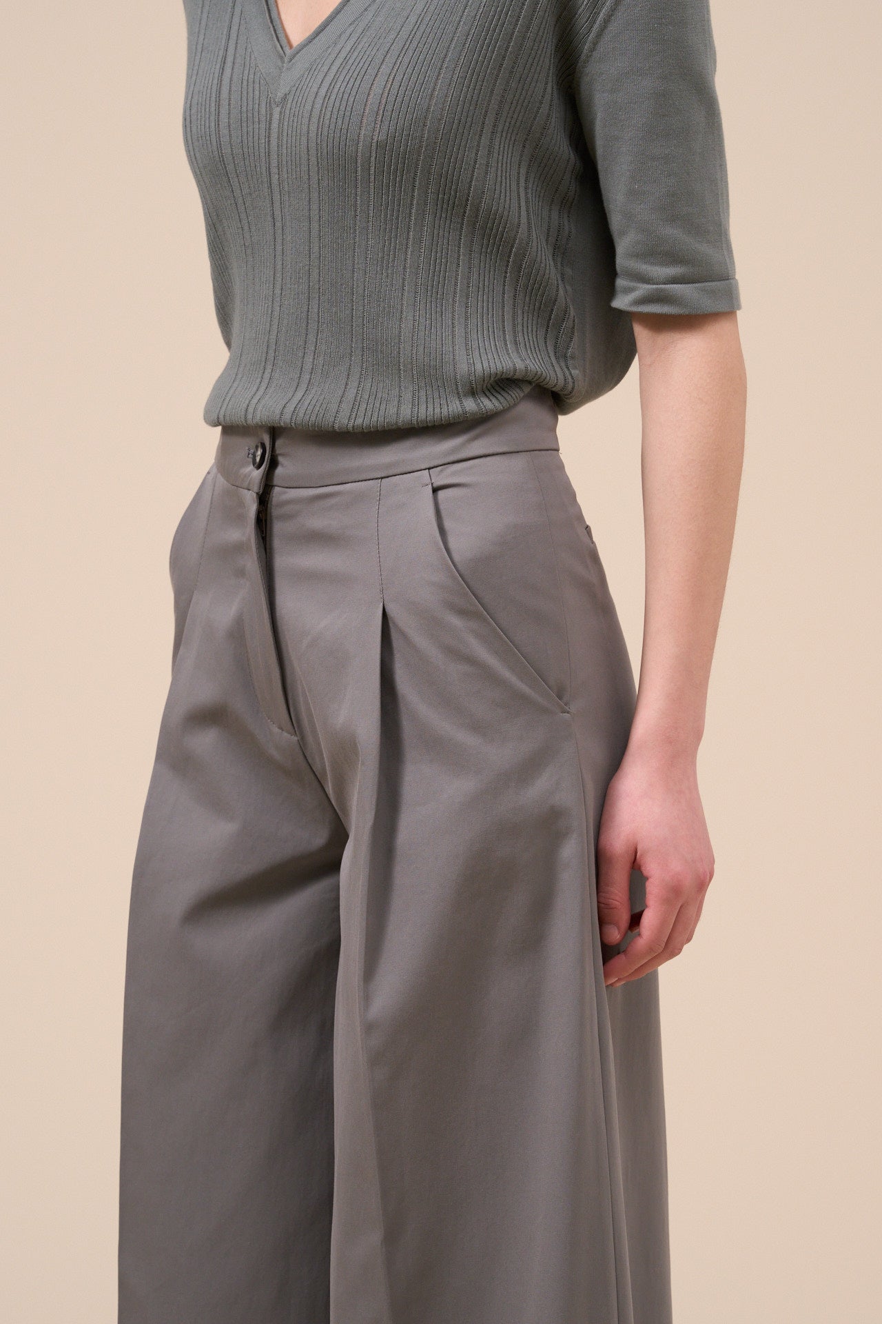 Helga Gabardine Cotton Baggy Pants