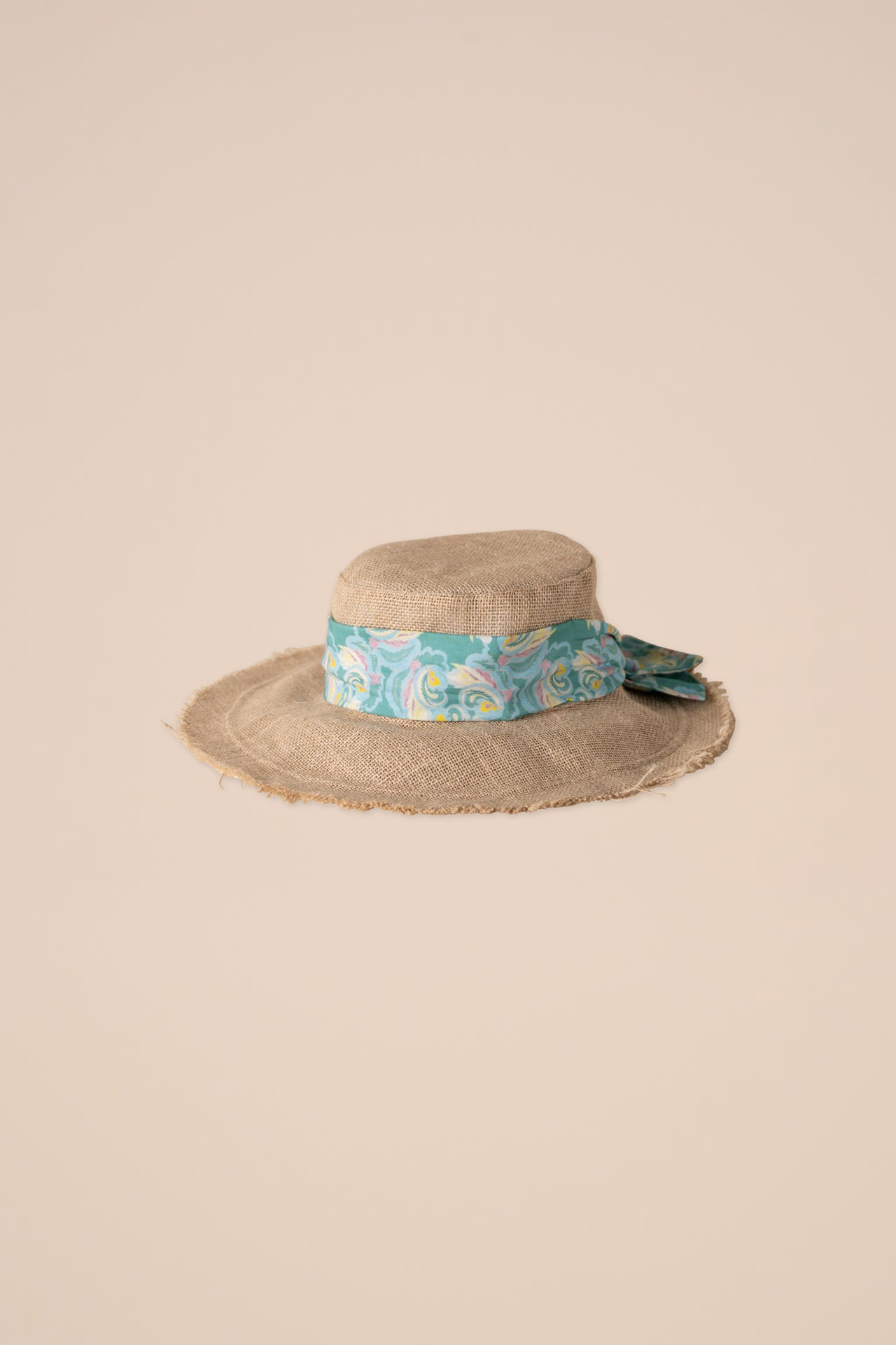 Raffia Hat with Printed Belt